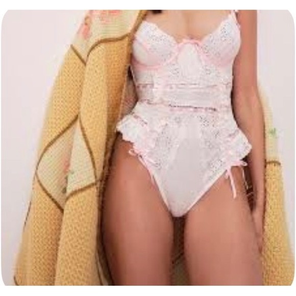 For Love & Lemons White Eyelet Lace Bodice Teddy Pink Ribbon Corset Back 36D